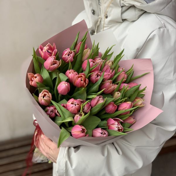 Большой букет тюльпанов - 39 шт