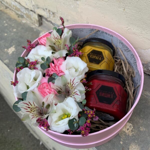 Коробка с цветами и медом для мамы / 1279 id